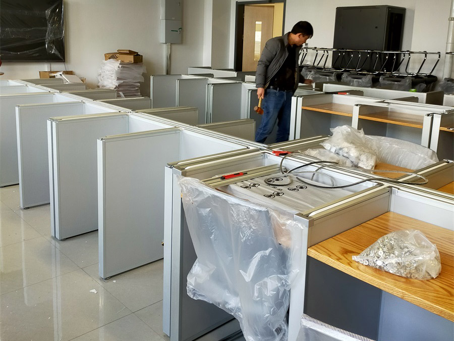 北京信息科技大學升降屏風多媒體教室