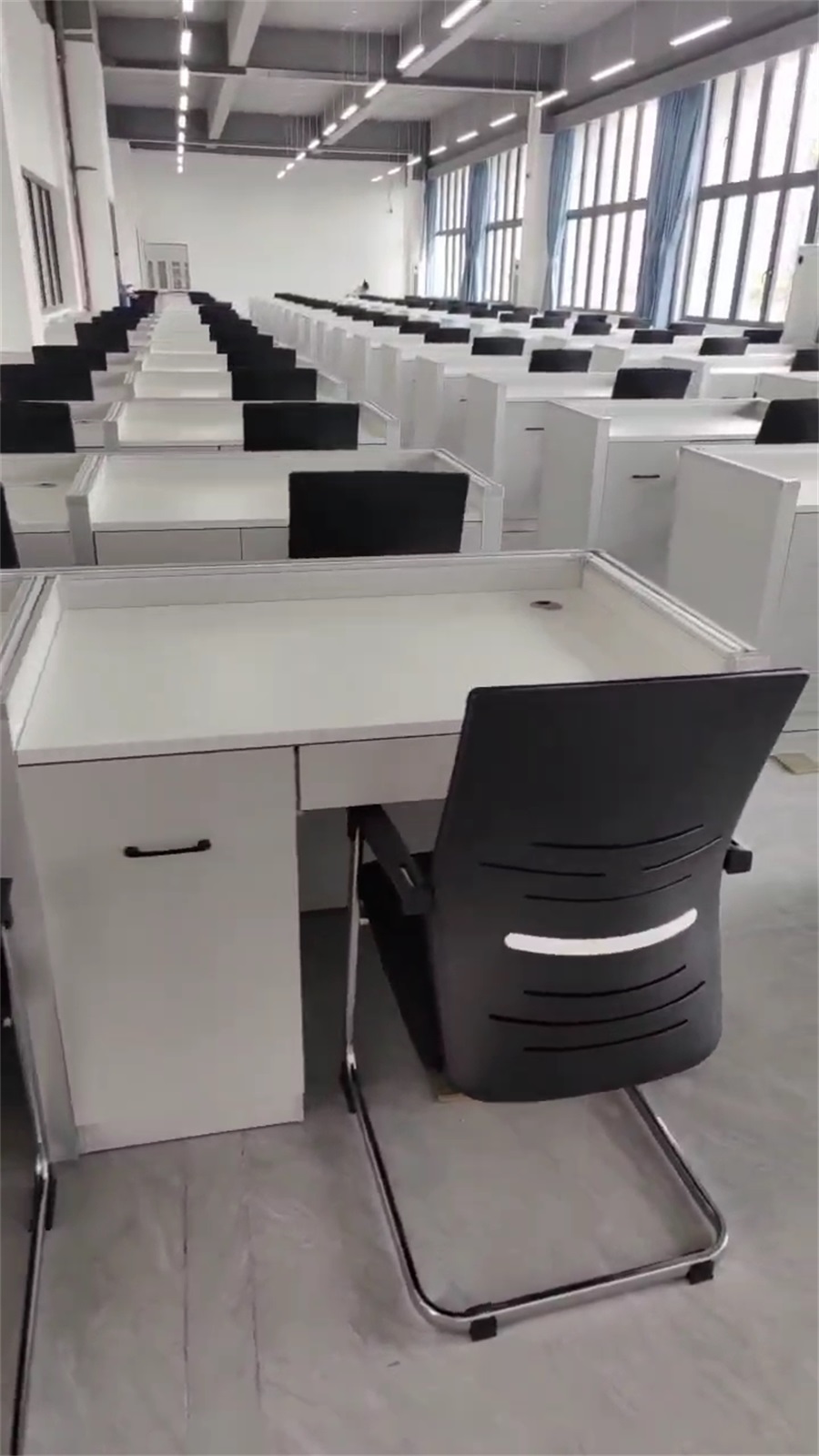 升降屏風考試桌