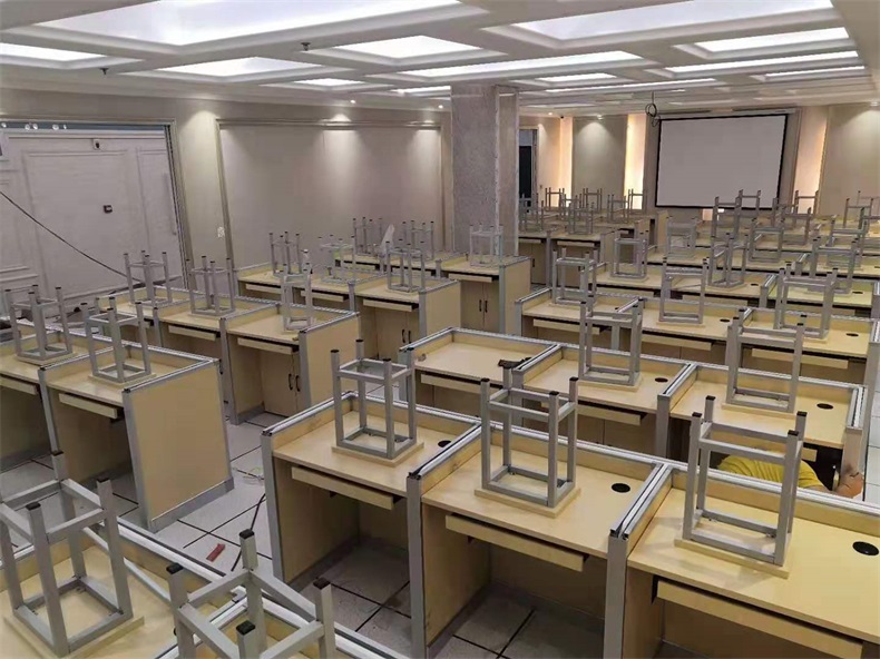 貴州省銅仁市卓越培訓學校